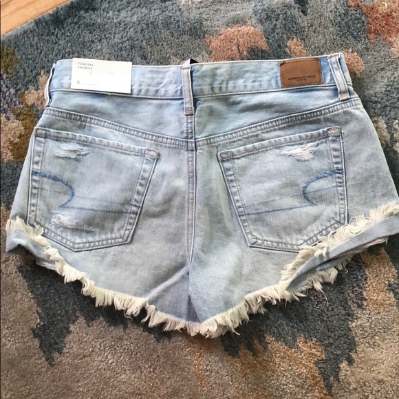 American Eagle Jean shorts size 6 - Picture 3 of 5
